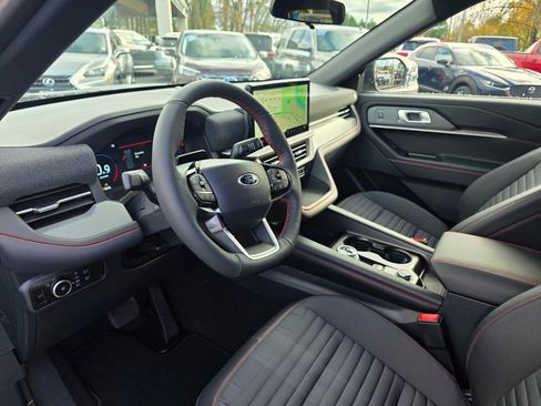 New 2026 Ford Explorer ST-Line w/ ST-Line Street Pack image 11