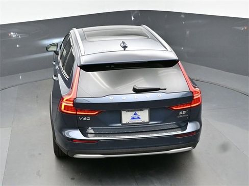 New 2026 Volvo V60 B5 Cross Country Plus w/ Protection Package Premier image 39