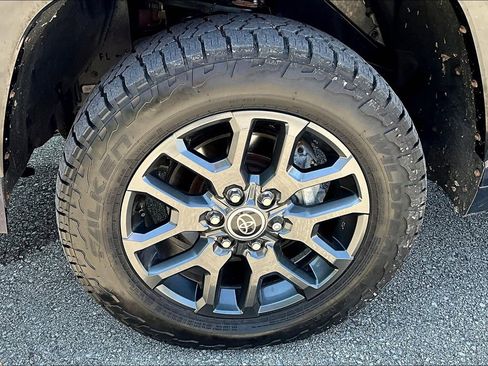 Used 2023 Toyota Tundra Platinum image 12