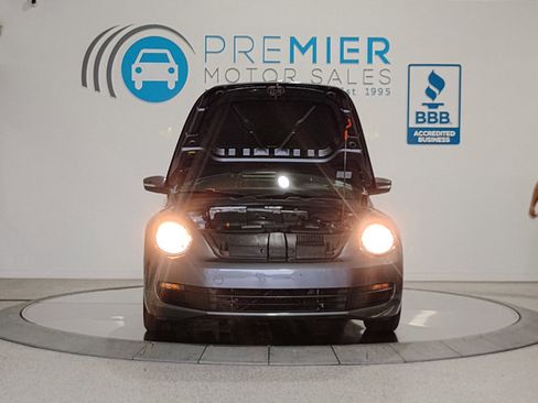 Used 2013 Volkswagen Beetle 2.5 image 43