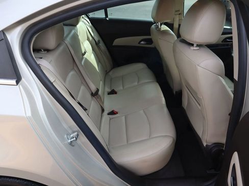 Used 2014 Chevrolet Cruze Diesel image 19