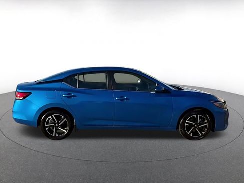 Used 2025 Nissan Sentra SV image 14