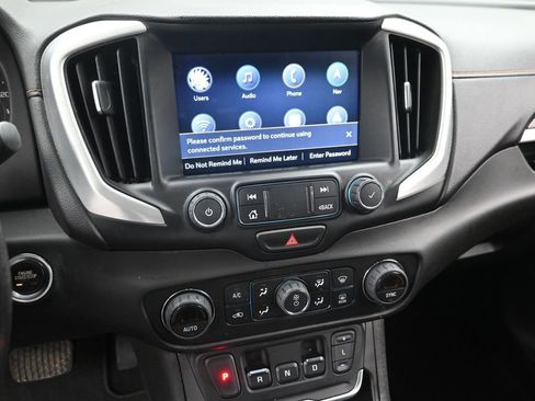 Used 2020 GMC Terrain SLE w/ Driver Convenience Package image 15