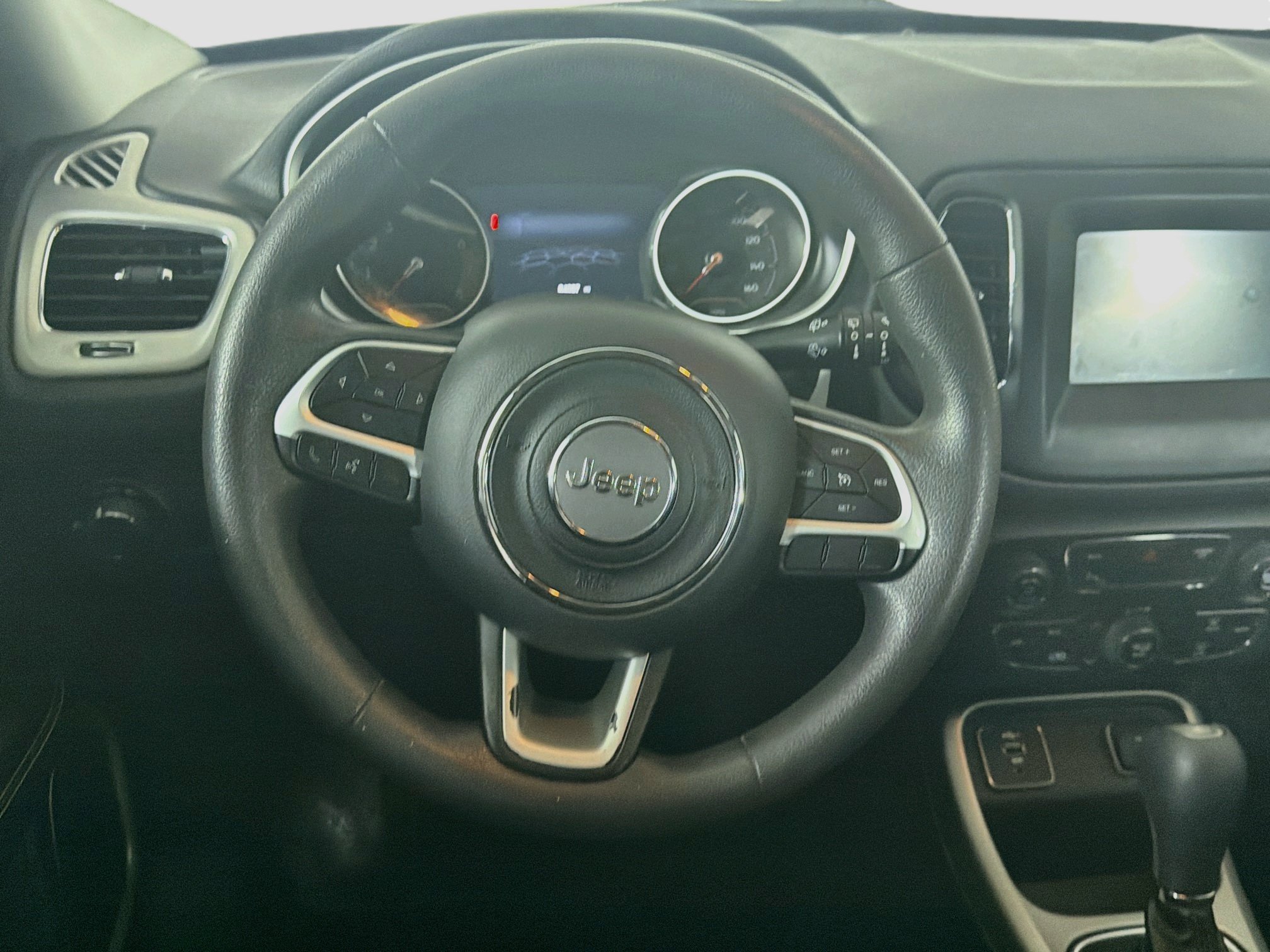 Used 2019 Jeep Compass Sport w/ Tech Group FWD image 17