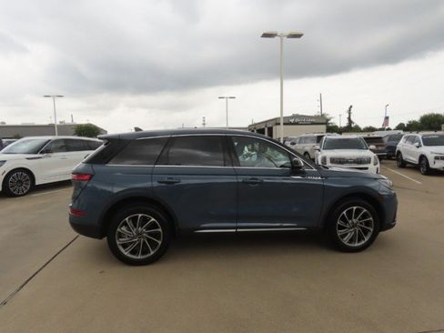 Used 2024 Lincoln Corsair FWD w/ Equipment Group 101A image 8