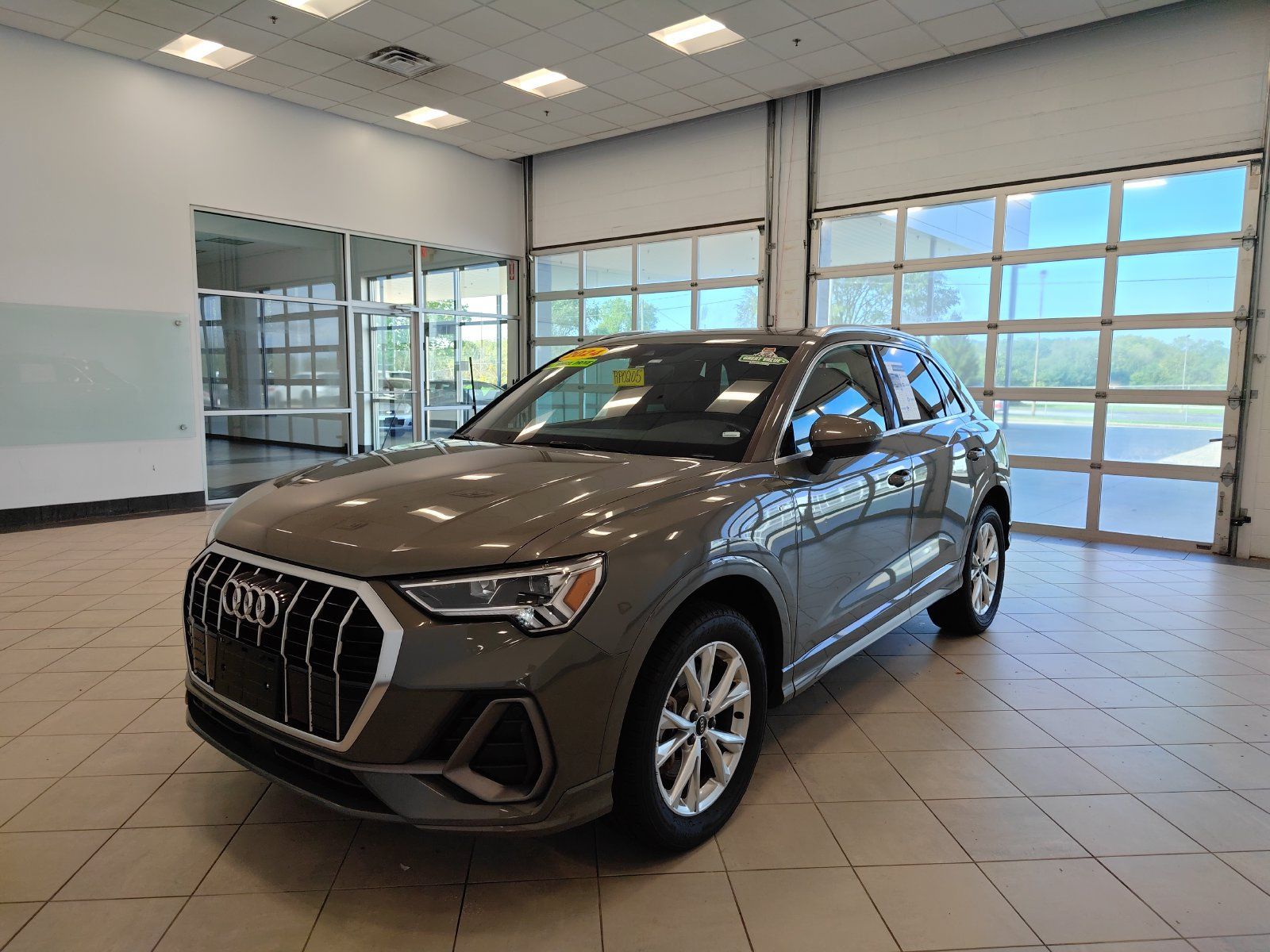 Used 2024 Audi Q3 2.0T Premium AWD/4WD image 7