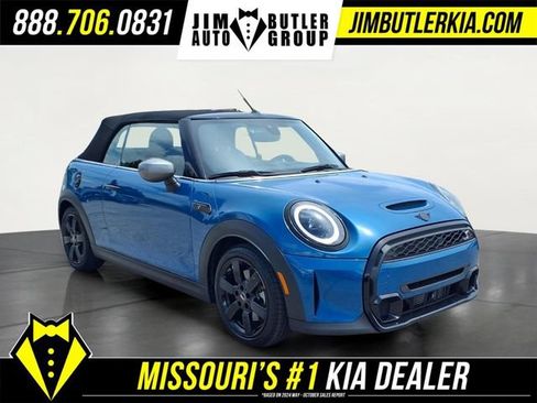 Used 2023 MINI Cooper S w/ Signature Upholstery Package FWD image 19