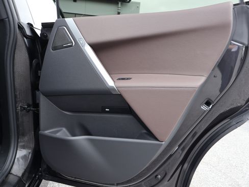 Used 2025 BMW iX M60 AWD/4WD image 25