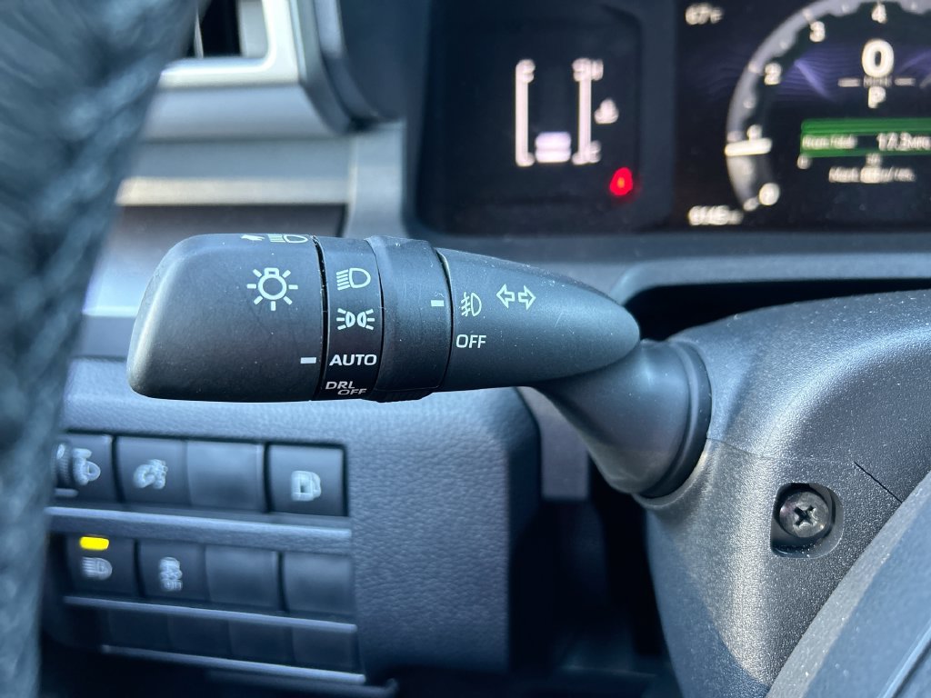 Certified 2025 Toyota 4Runner SR5 AWD/4WD image 19