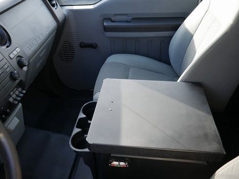 Used 2013 Ford F450 XL w/ Heavy Service Suspension Pkg image 20