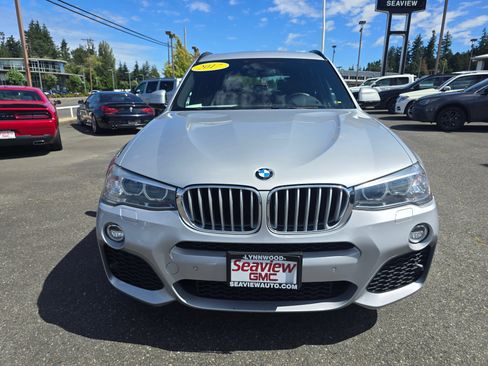 Used 2017 BMW X3 xDrive28i AWD/4WD image 2