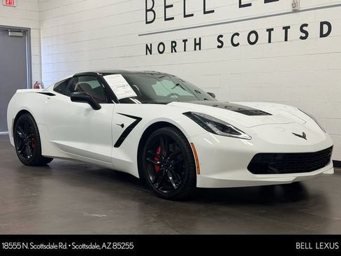 Used 2017 Chevrolet Corvette Stingray Coupe RWD image 1
