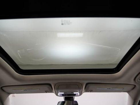 Used 2019 Cadillac XT5 Premium Luxury image 27