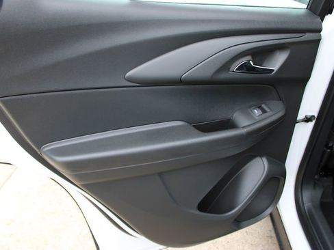 New 2026 Chevrolet TrailBlazer LS image 16