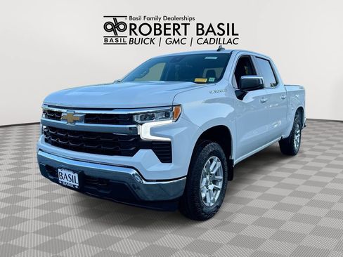 Used 2023 Chevrolet Silverado 1500 LT AWD/4WD image 1