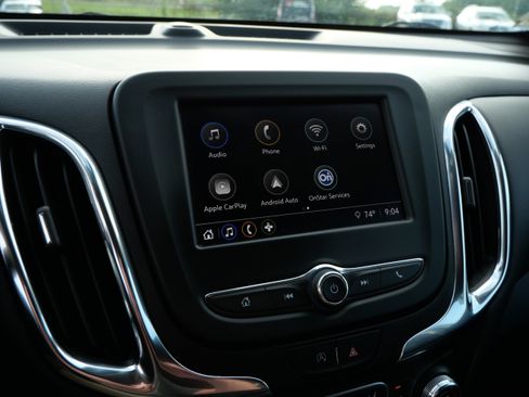 Used 2024 Chevrolet Equinox LT FWD image 30