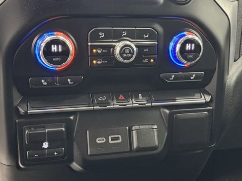 Used 2022 GMC Sierra 2500 SLE w/ SLE Convenience Package image 27