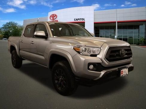 Certified 2022 Toyota Tacoma SR5 RWD image 3