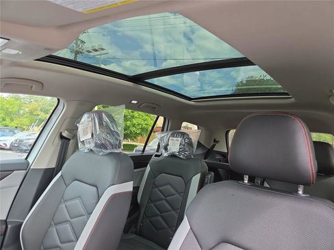 New 2026 Volkswagen Atlas Peak Edition AWD/4WD image 21