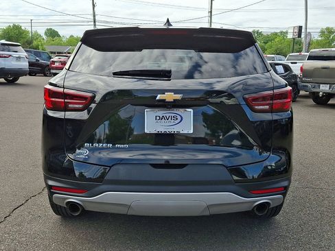 Used 2025 Chevrolet Blazer LT AWD/4WD image 5