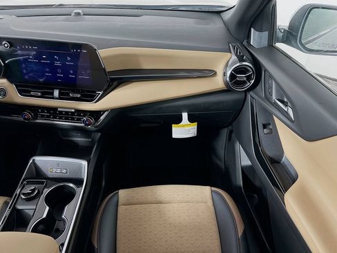 New 2026 Chevrolet Equinox ACTIV w/ Convenience Package III AWD/4WD image 23