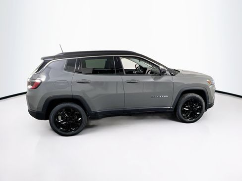 Used 2022 Jeep Compass Limited AWD/4WD image 4
