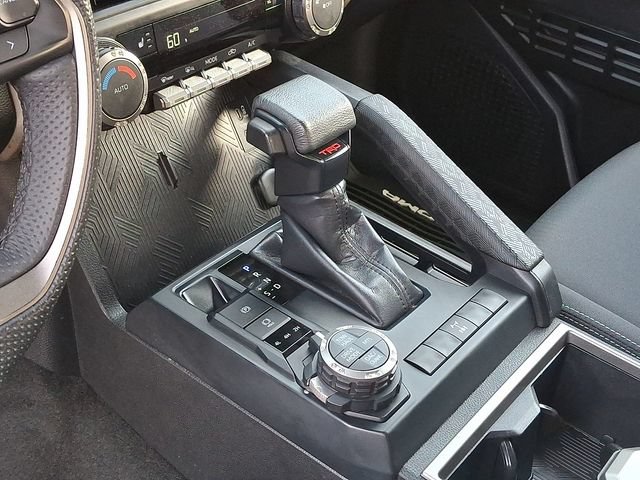 Used 2025 Toyota Tacoma TRD Off-Road AWD/4WD image 16