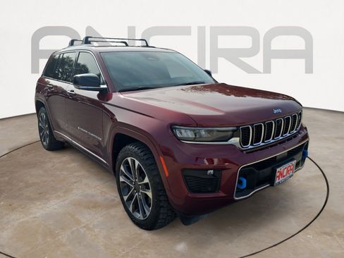 Used 2023 Jeep Grand Cherokee Overland w/ Advanced Protech Group III image 4