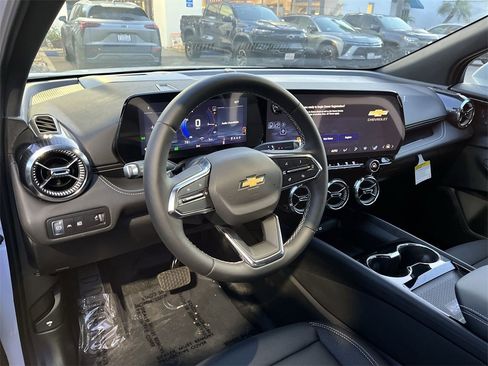 New 2026 Chevrolet Blazer EV LT image 10