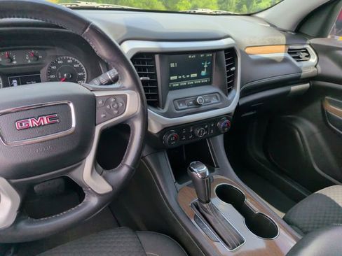 Used 2019 GMC Acadia SLE FWD image 18