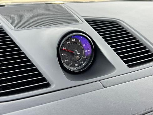 Used 2021 Porsche Cayenne Turbo image 29