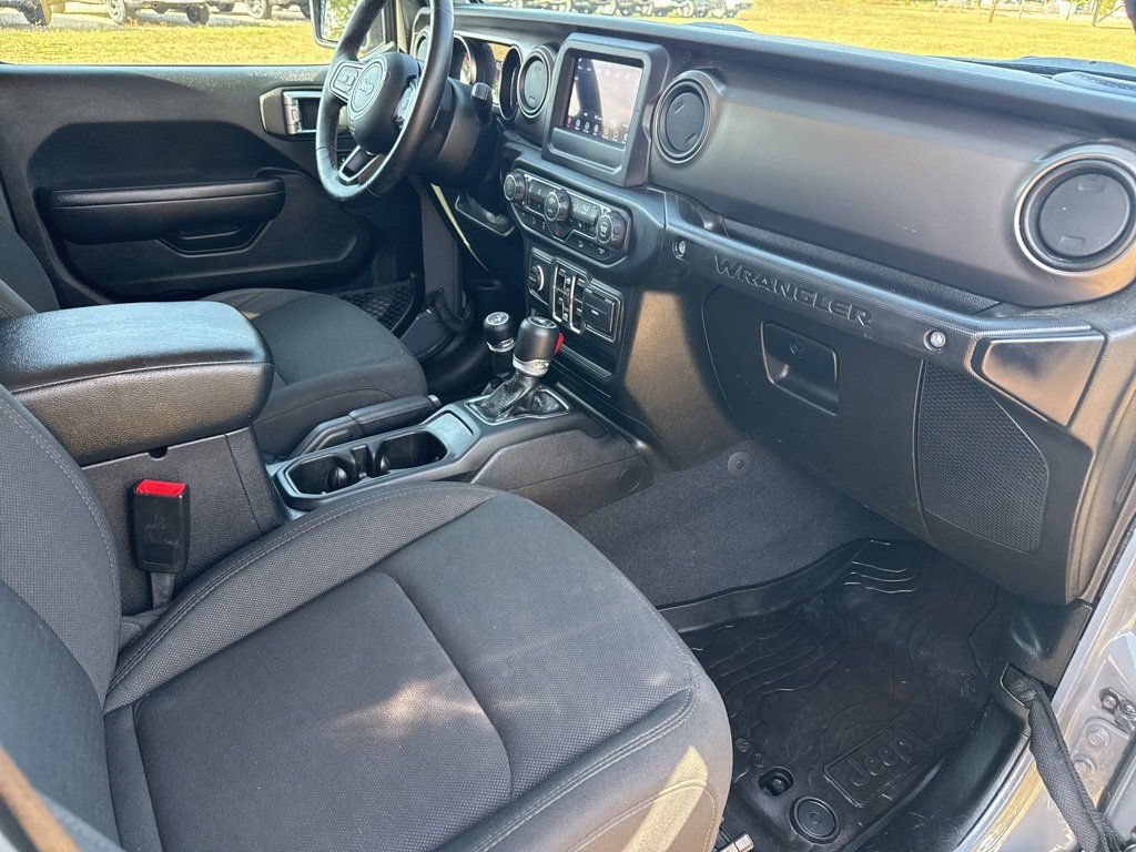 Used 2020 Jeep Wrangler Unlimited Sport AWD/4WD image 16