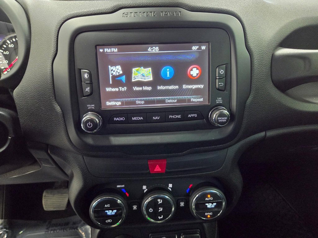 Used 2017 Jeep Renegade Trailhawk AWD/4WD image 40