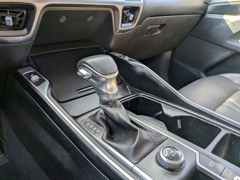 Used 2022 Kia Sorento EX w/ Panoramic Sunroof Package image 10