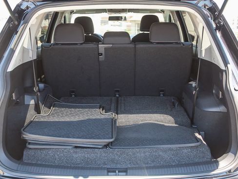 Used 2022 Volkswagen Tiguan S image 27