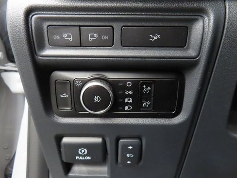 Used 2023 Ford F150 Lariat image 51