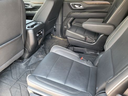 Used 2023 Chevrolet Tahoe Premier AWD/4WD image 30