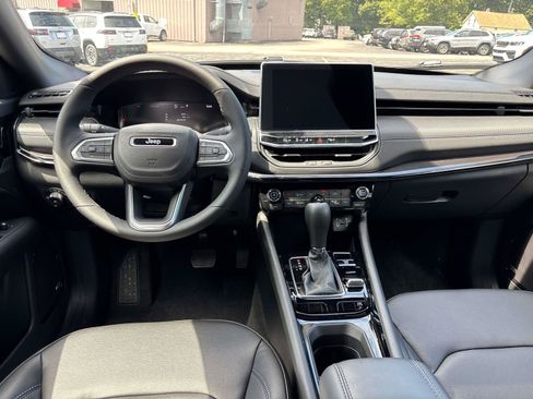 New 2026 Jeep Compass Limited w/ Sun, Sound & Navigation Group AWD/4WD image 9