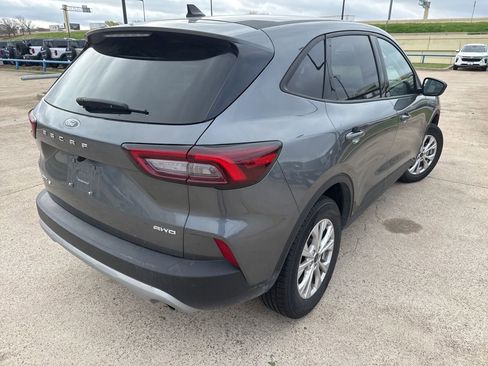 Used 2025 Ford Escape Active image 11