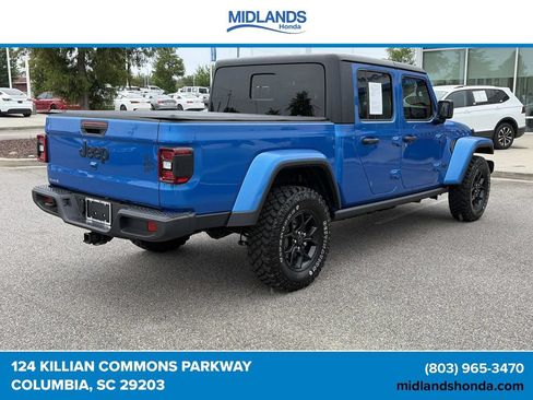 Used 2024 Jeep Gladiator Sport AWD/4WD image 6