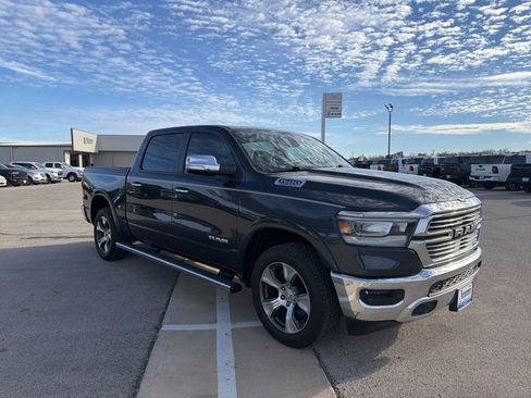 Used 2019 RAM 1500 Laramie image 6