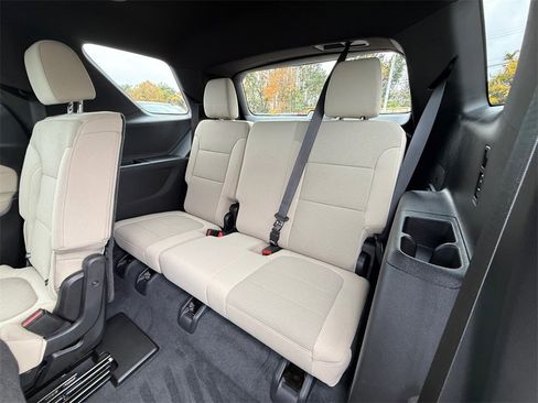 Used 2023 Chevrolet Traverse LS w/ Safety Package image 20