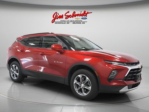 Used 2024 Chevrolet Blazer LT w/ Convenience Package FWD image 1