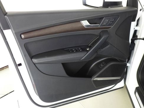 Used 2023 Audi Q5 2.0T Premium Plus image 11