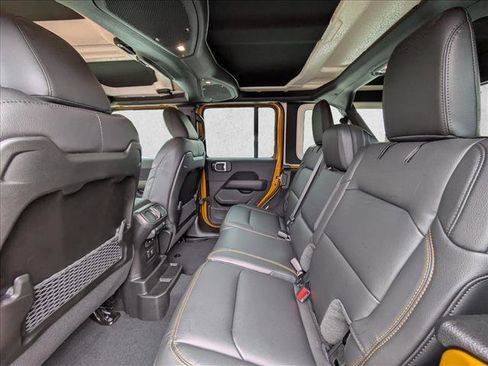 New 2026 Jeep Wrangler Unlimited Sahara AWD/4WD image 18