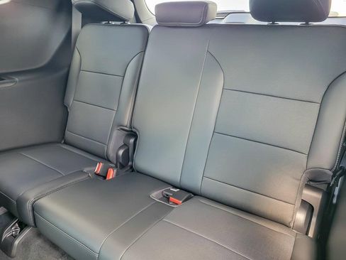 New 2026 Buick Enclave Preferred image 12