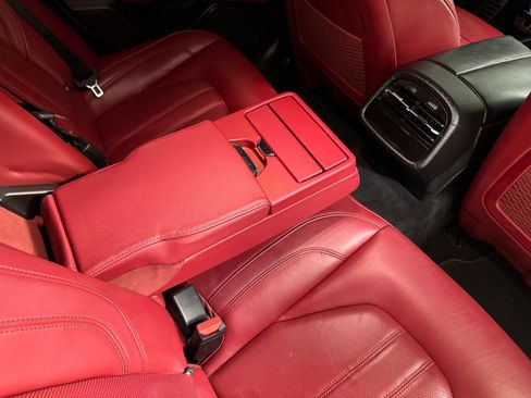 Used 2018 Maserati Ghibli S GranSport image 35