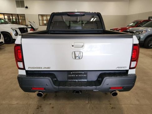 Used 2023 Honda Ridgeline Black Edition image 4