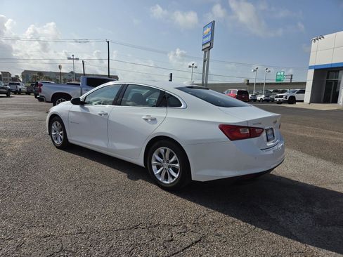 Used 2024 Chevrolet Malibu LT FWD image 3