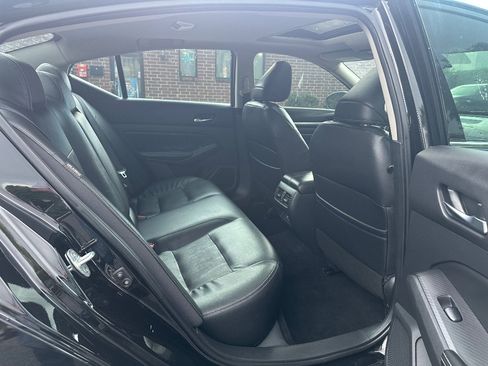 Used 2019 Nissan Altima 2.5 SL FWD image 16